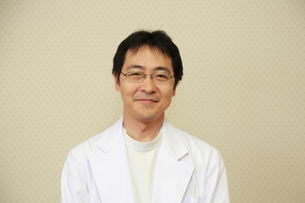 写真：院長　鈴木 貴勝